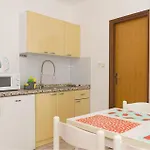 1 Bedroom Amazing In *